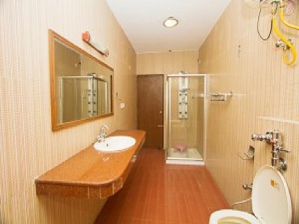 The Grand Welcome Manali (Himachal Pradesh) Room photo